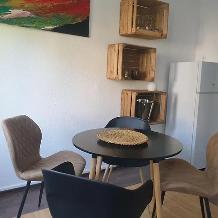 Apartment Schoene In