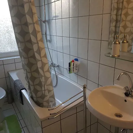 Schoene In * Essen
