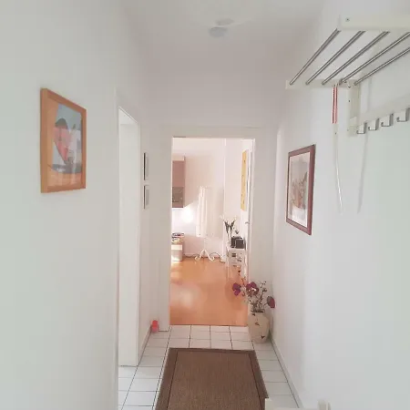 Schoene In Apartment *